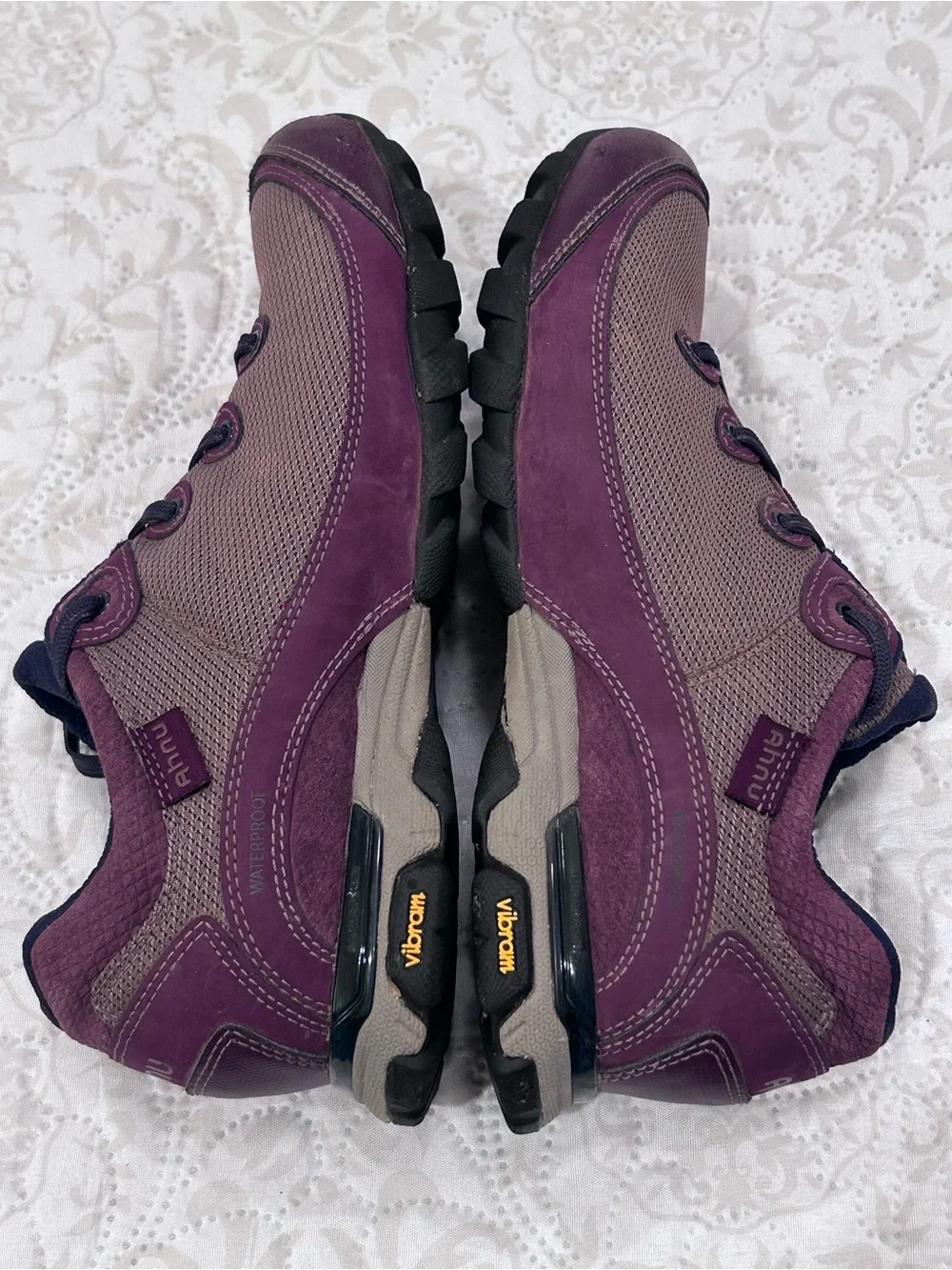 Ahnu Ripstop Sneakers 1101557 Womens Size 8 Waterproof Numentum Vibram Comfort